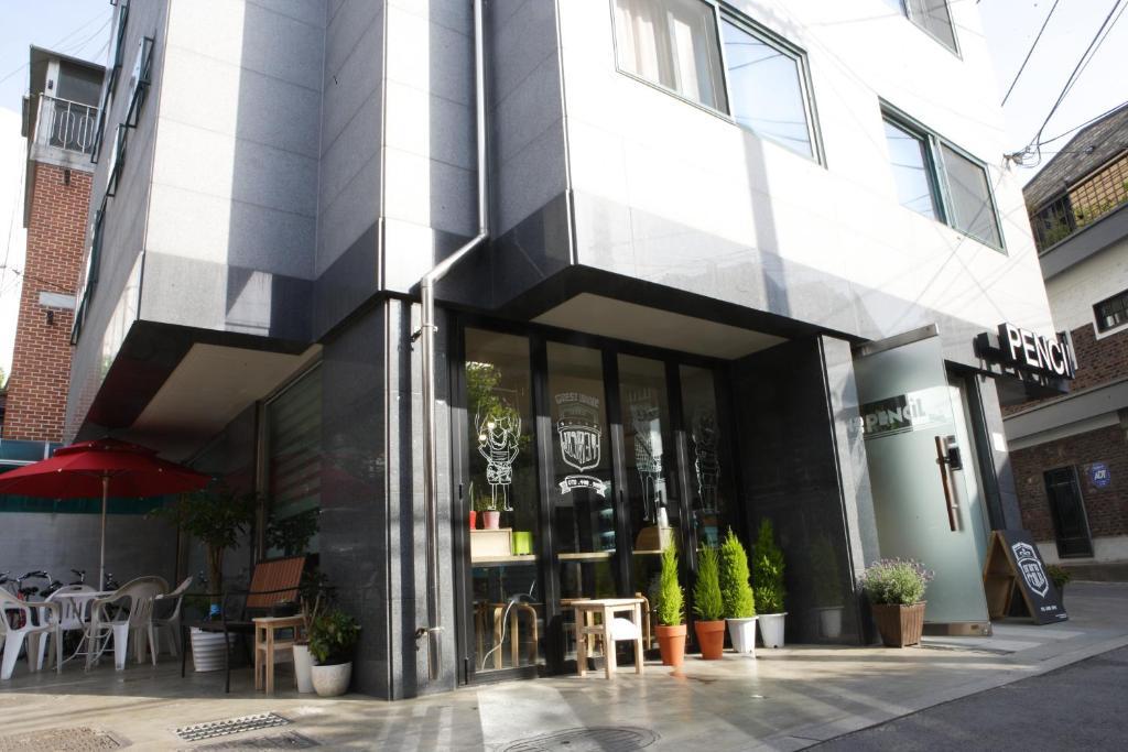 Hongdae Pencil Guesthouse Seúl Exterior foto